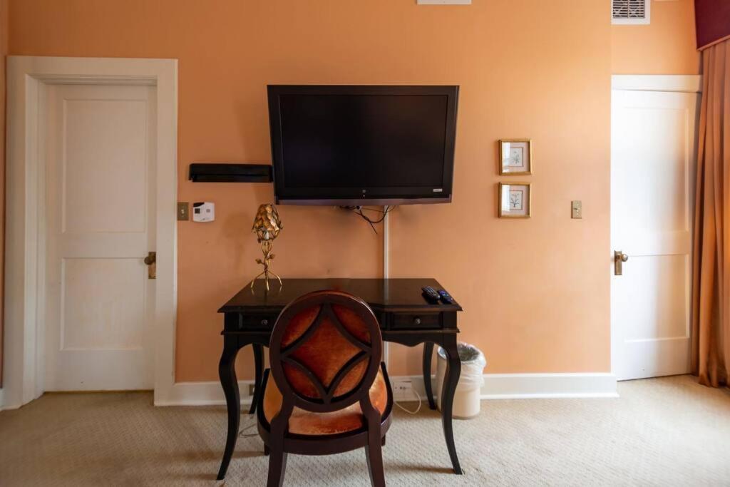Nice + Cozy Studio In Durham, Steps Away From Duke Apartment Luaran gambar