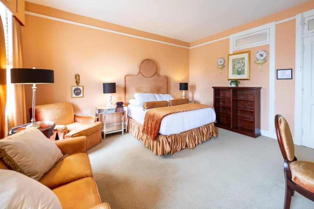 Nice + Cozy Studio In Durham, Steps Away From Duke Apartment Luaran gambar